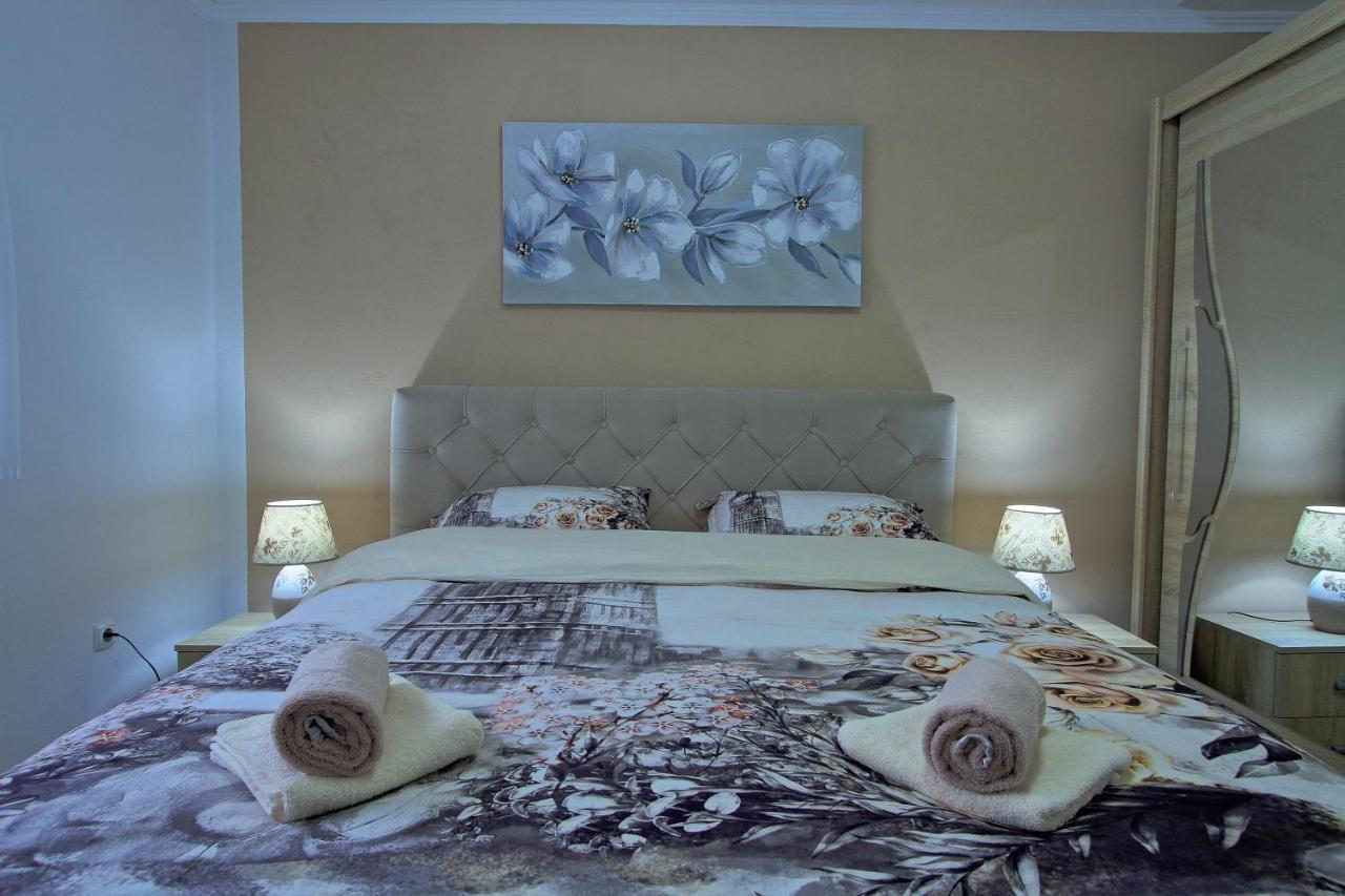 Holiday House Lana Otočac المظهر الخارجي الصورة